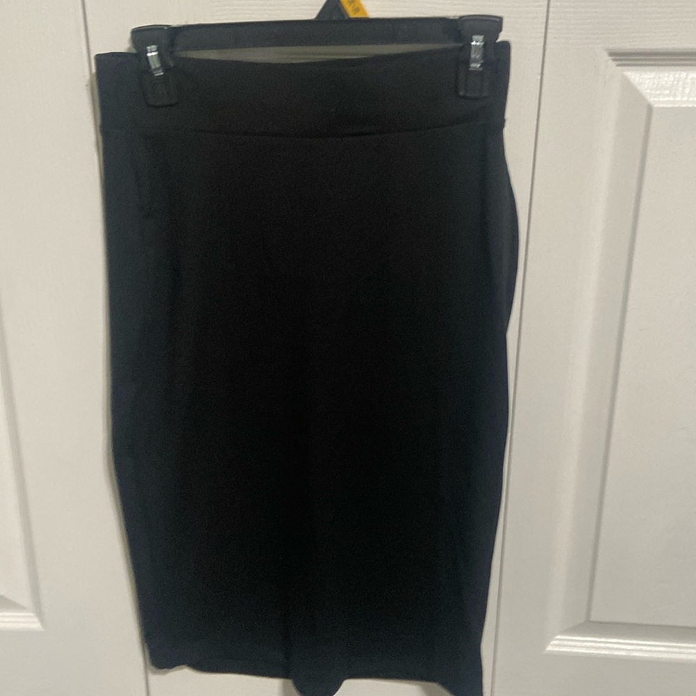 NWT black pencil skirt
